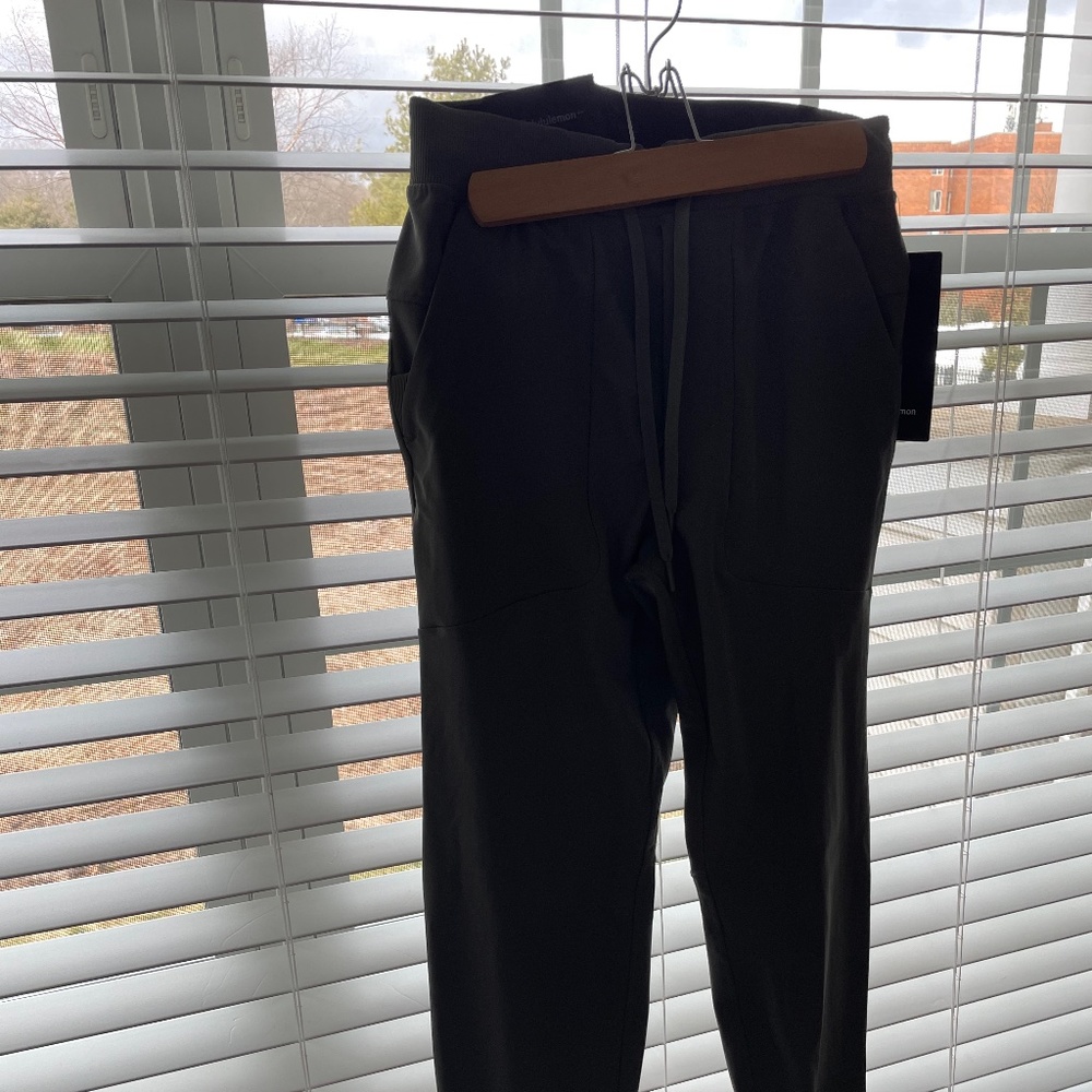 Mens XS ABC Lululemon Jogger